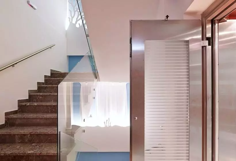 Coral Apartments