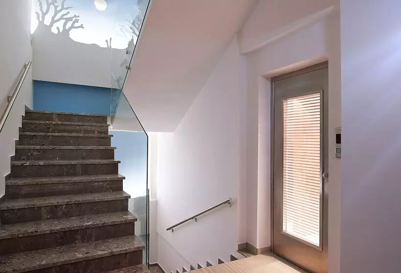 Coral Apartments