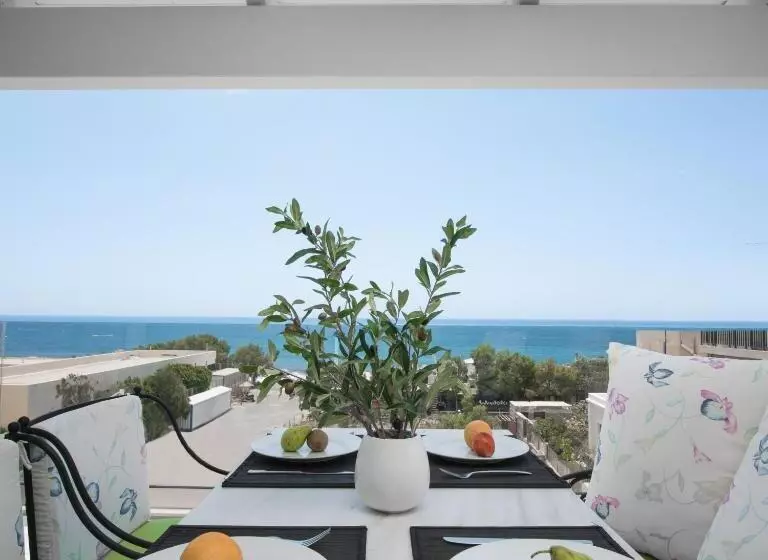 Coral Apartments