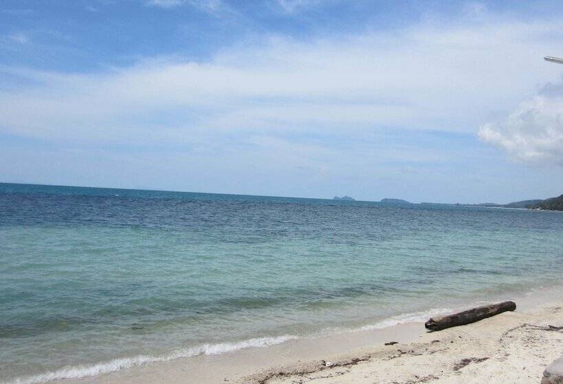 هتل Charung Bungalows