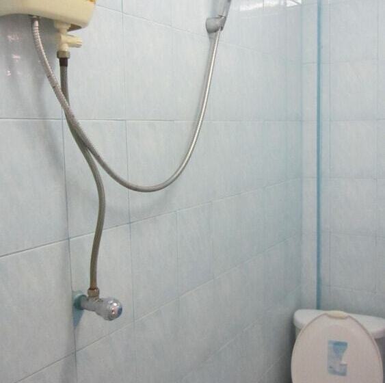 هتل Charung Bungalows