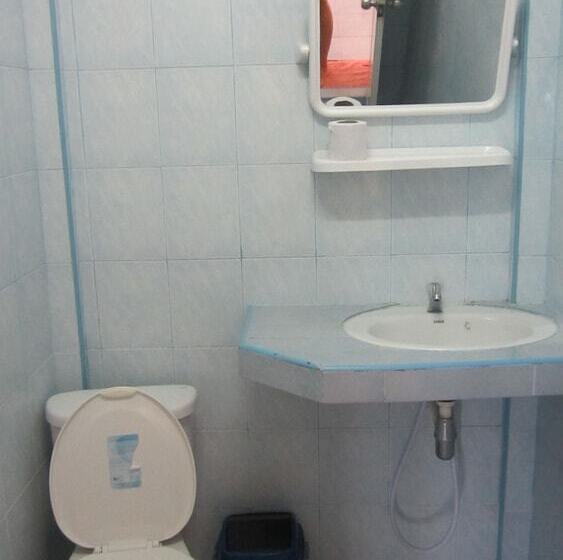 هتل Charung Bungalows