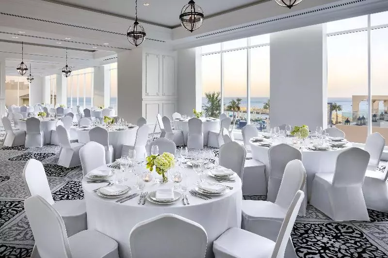 هتل Fairmont Fujairah Beach Resort