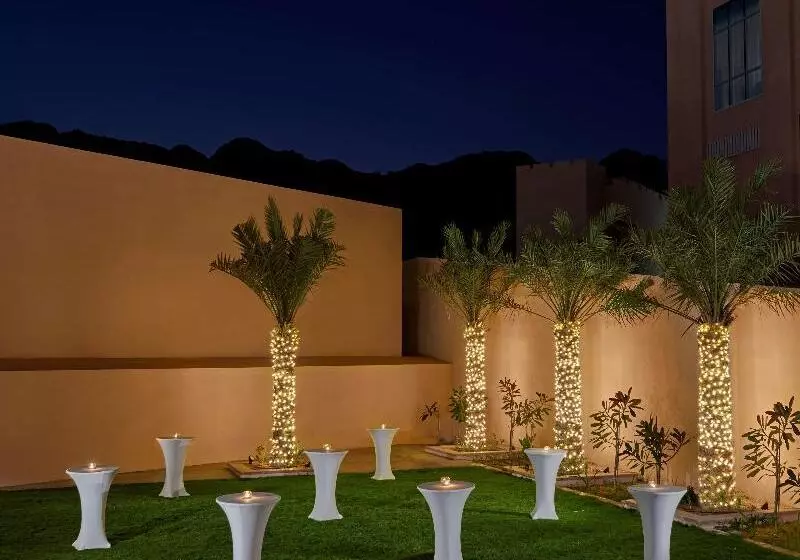 هتل Fairmont Fujairah Beach Resort