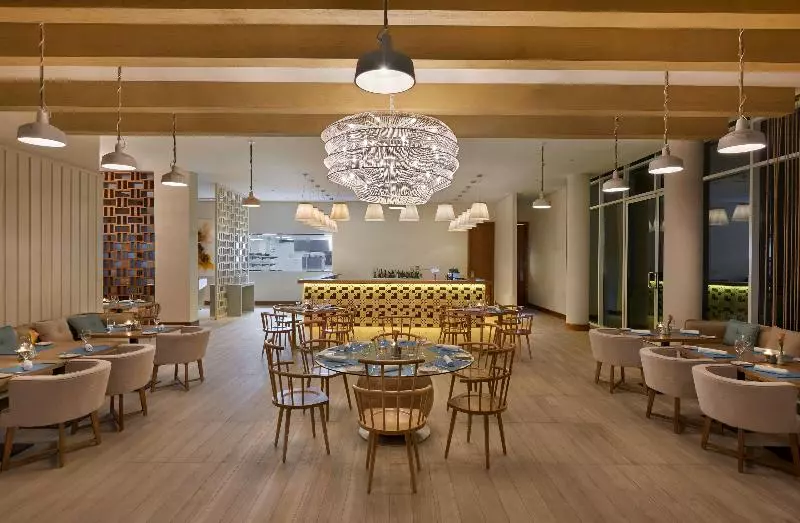 هتل Fairmont Fujairah Beach Resort