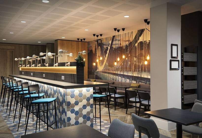 فندق Hampton By Hilton Bristol Airport