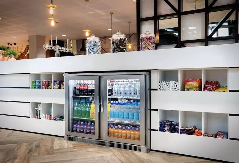 هتل Hampton By Hilton Bristol Airport