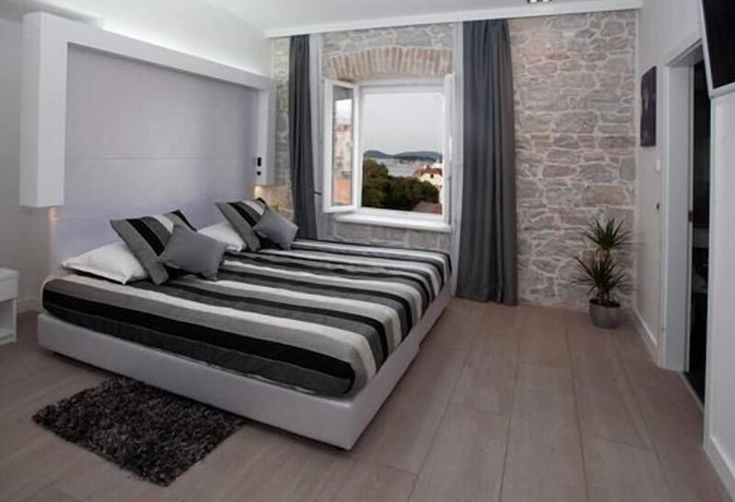 Hotel Icon Regency By Bhagini