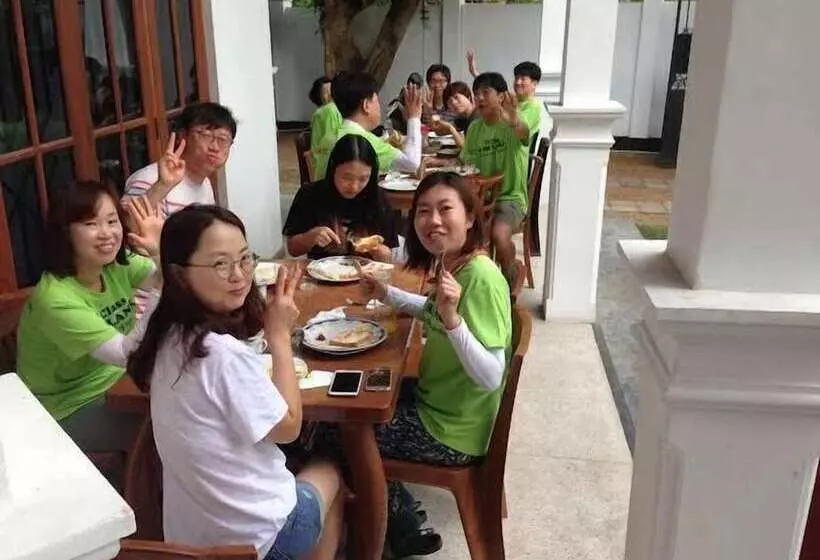 Hotelli Mahakumara White House
