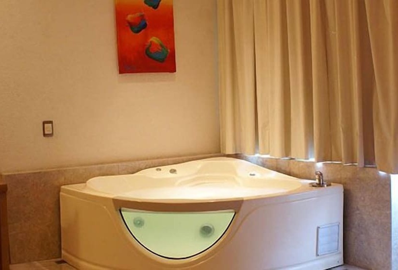 فندق Tortuga Express Acapulco