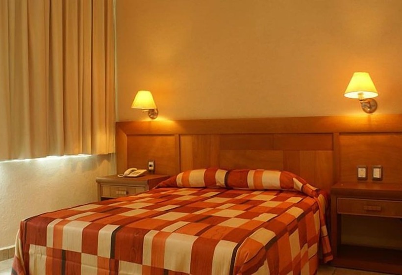 فندق Tortuga Express Acapulco