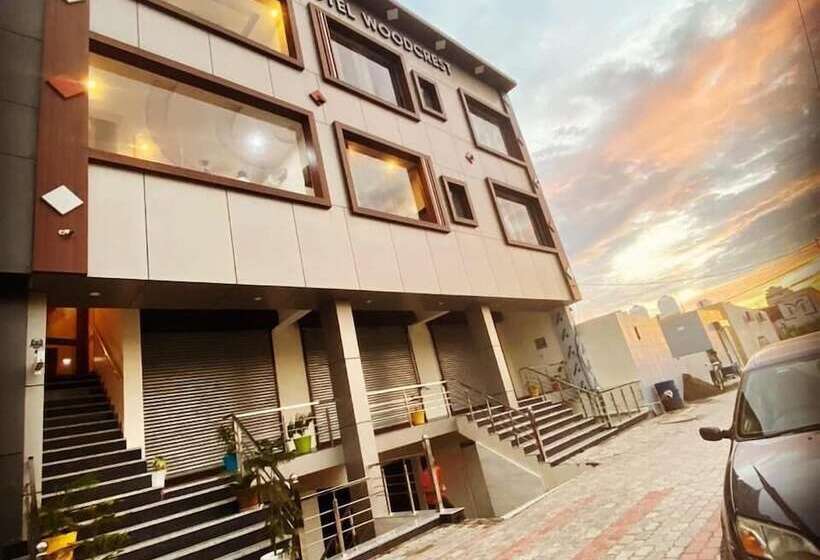 Отель Western Court Panchkula