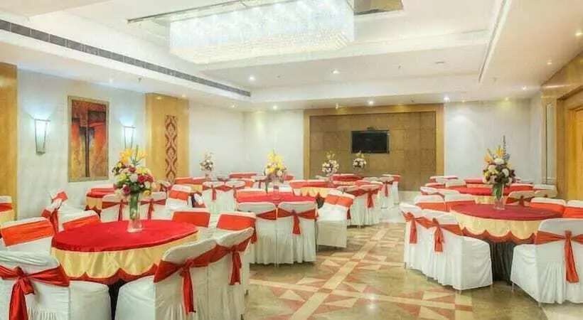 ホテル Western Court Panchkula