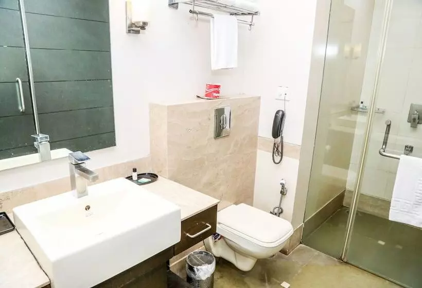 ホテル Western Court Panchkula
