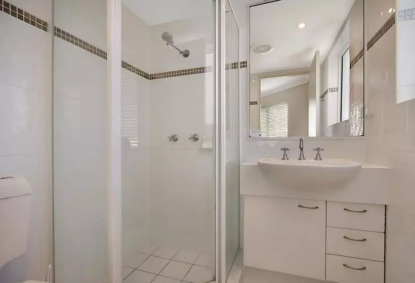 Le Beach Apartments