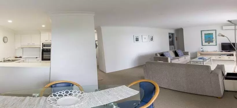 Le Beach Apartments