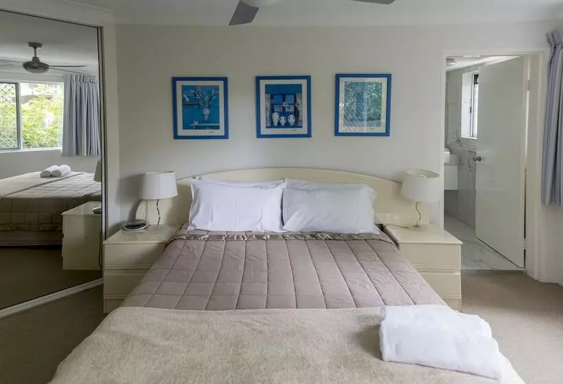 Le Beach Apartments