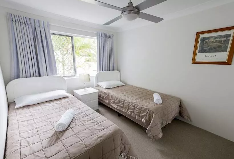 Le Beach Apartments