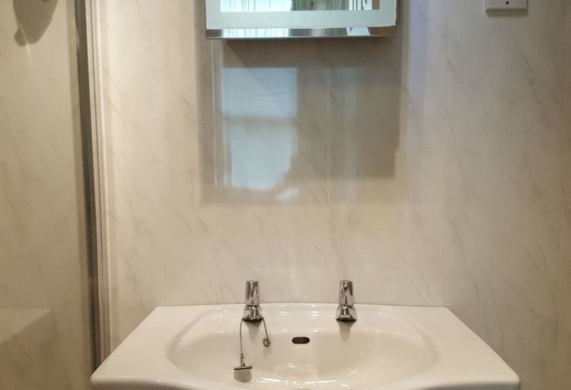 بنسيون Albany Guest House