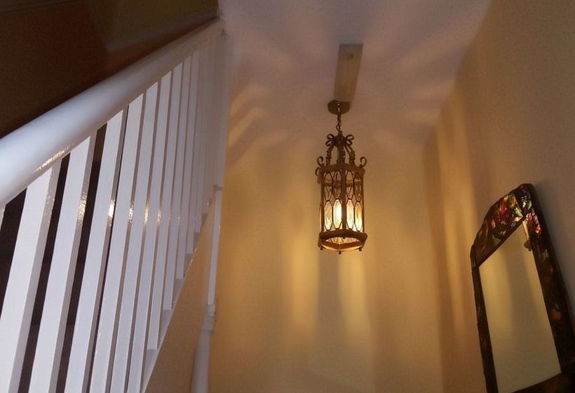 بنسيون Albany Guest House