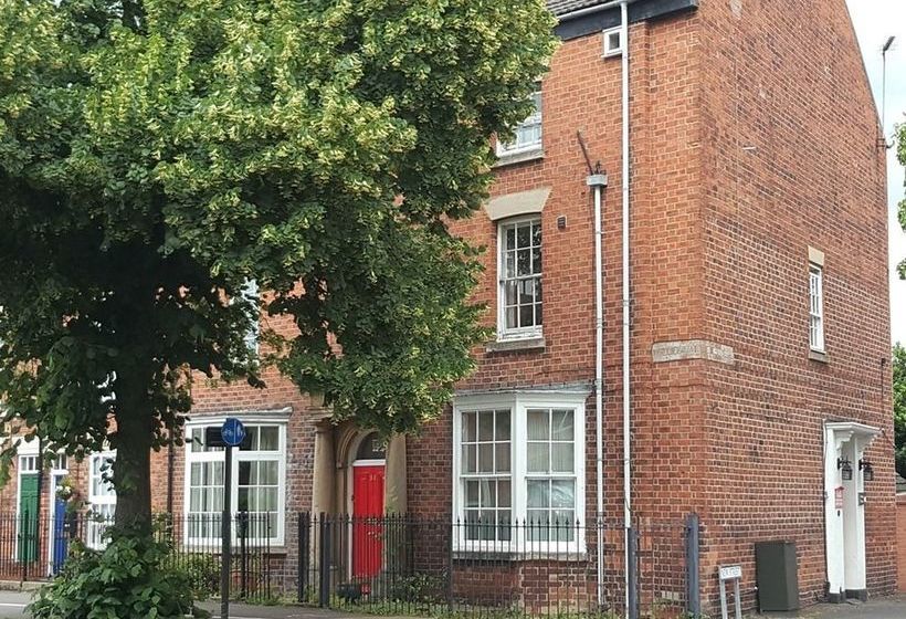 بنسيون Albany Guest House