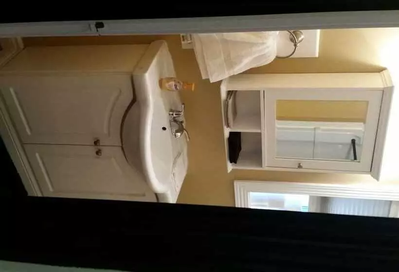 Work Play Suites
