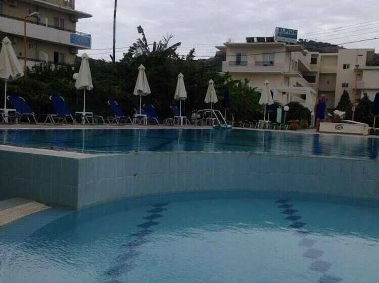 Yiannis Apartments