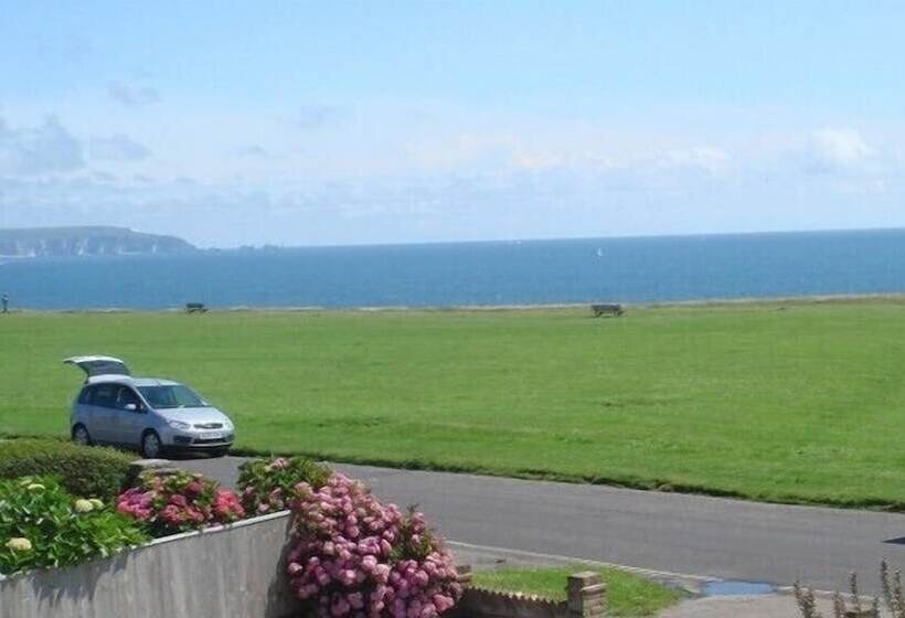 민박 Watersedge Guest House