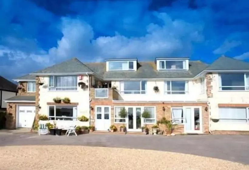 ベッドアンドブレックファースト Watersedge Guest House