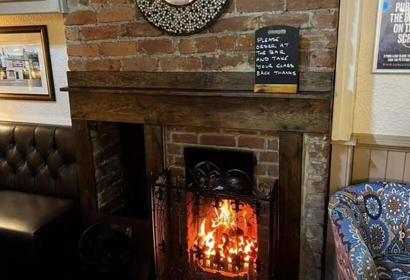 簡易ホテル The Cricketers Arms