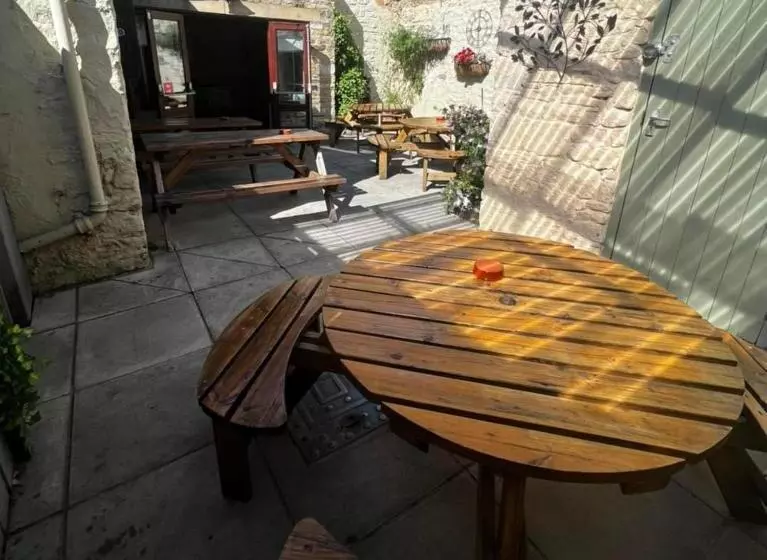 簡易ホテル The Cricketers Arms