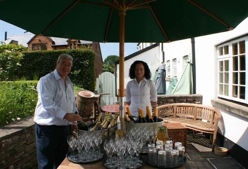 فندق فئة نجمة واحدة The Bell At Skenfrith