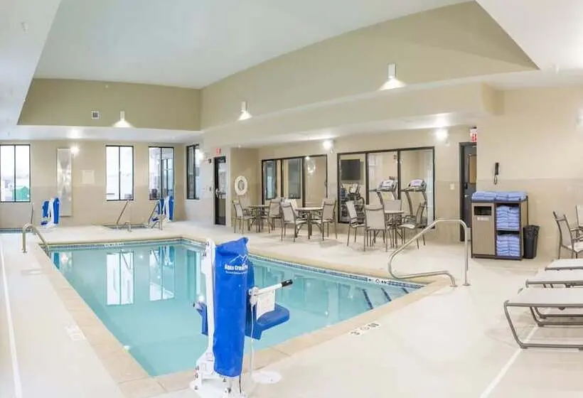 Hotelli Candlewood Suites Fargo South  Medical Center By Ihg