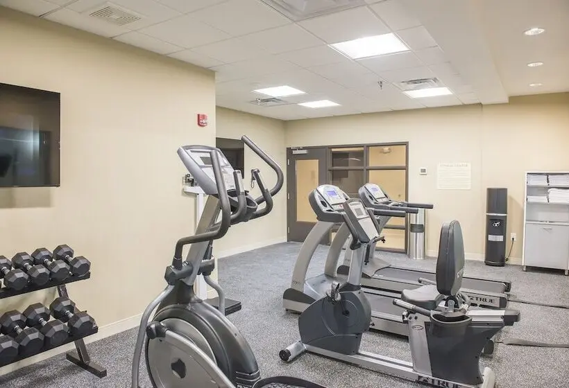 Hotelli Candlewood Suites Fargo South  Medical Center By Ihg