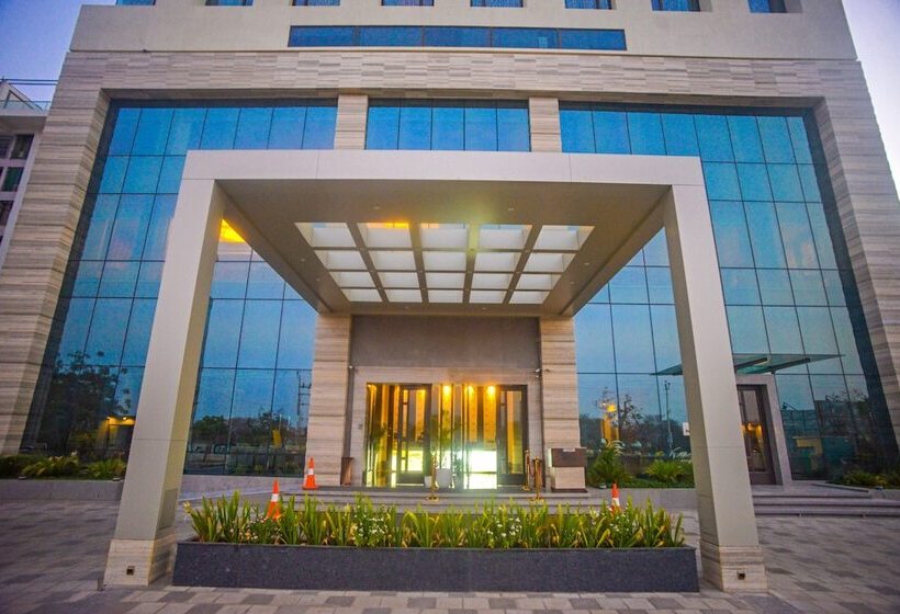 酒店 Efcee Sarovar Premiere Bhavnagar