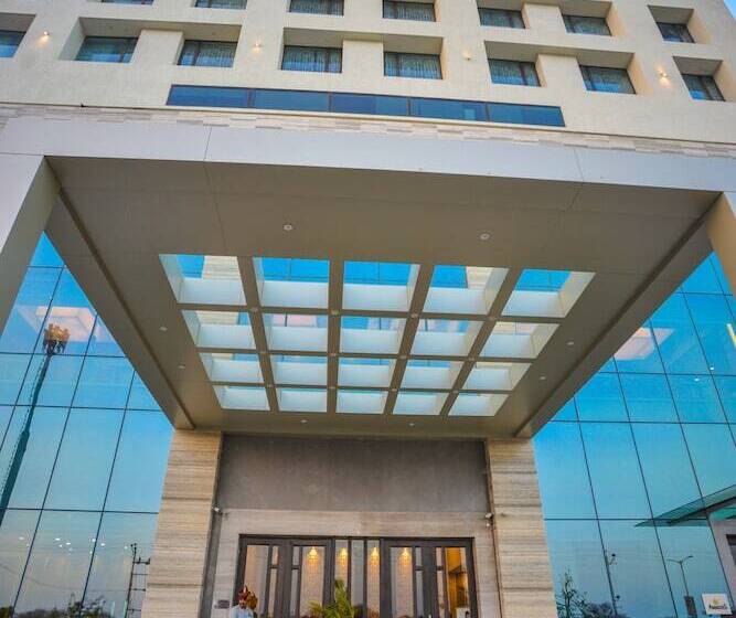 酒店 Efcee Sarovar Premiere Bhavnagar