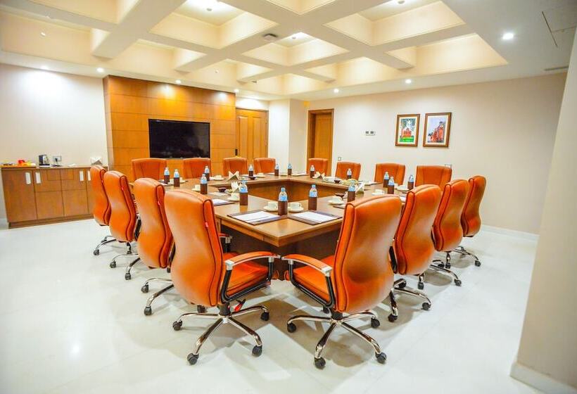 酒店 Efcee Sarovar Premiere Bhavnagar