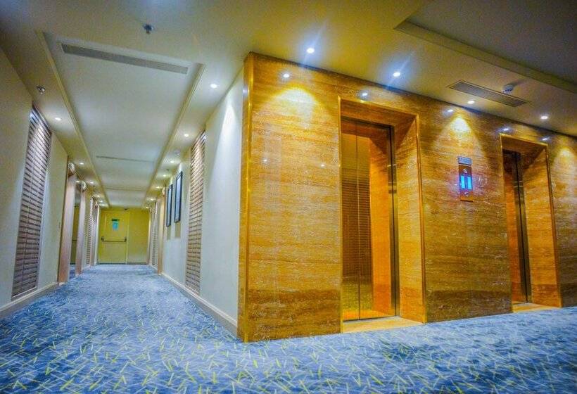 酒店 Efcee Sarovar Premiere Bhavnagar