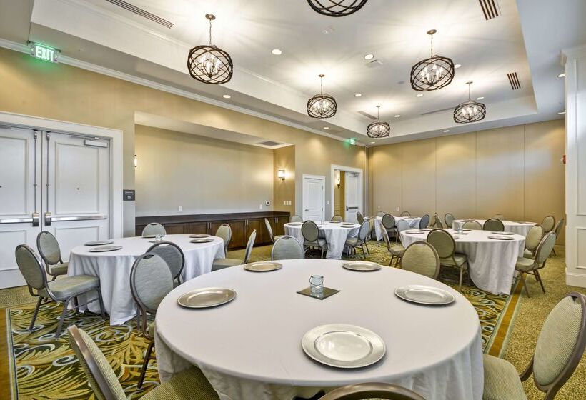 فندق Hampton Inn & Suites Charleston Airport