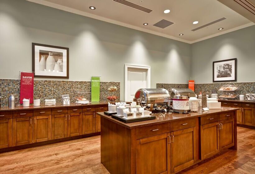 فندق Hampton Inn & Suites Charleston Airport