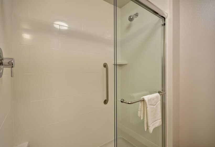 فندق Hampton Inn & Suites Charleston Airport