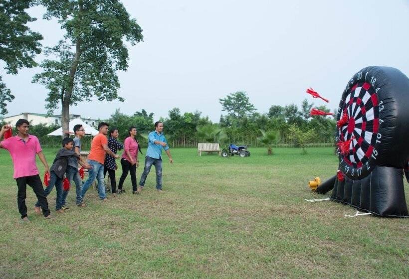 Hotel The Roar Resort