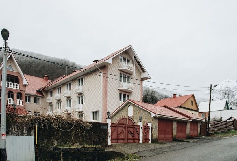 ホテル Villa Uytnaya