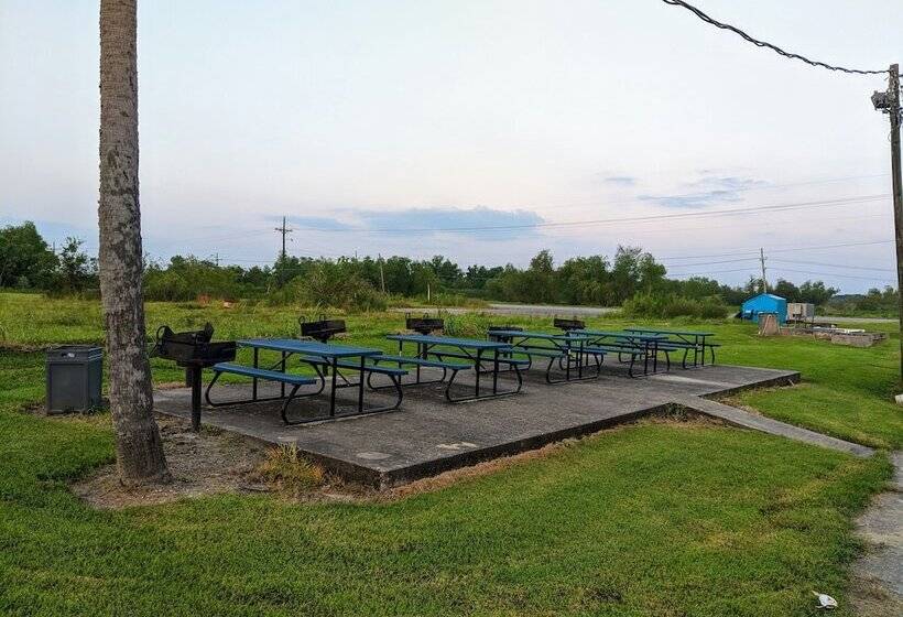 Motel Lake Houma Inn