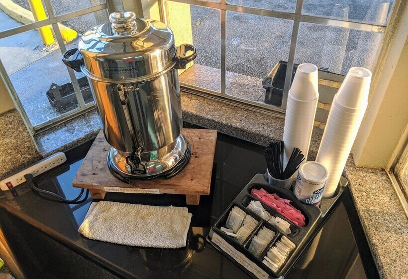 Motel Lake Houma Inn