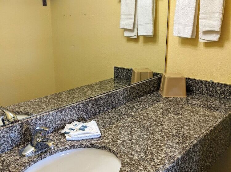 Motel Lake Houma Inn