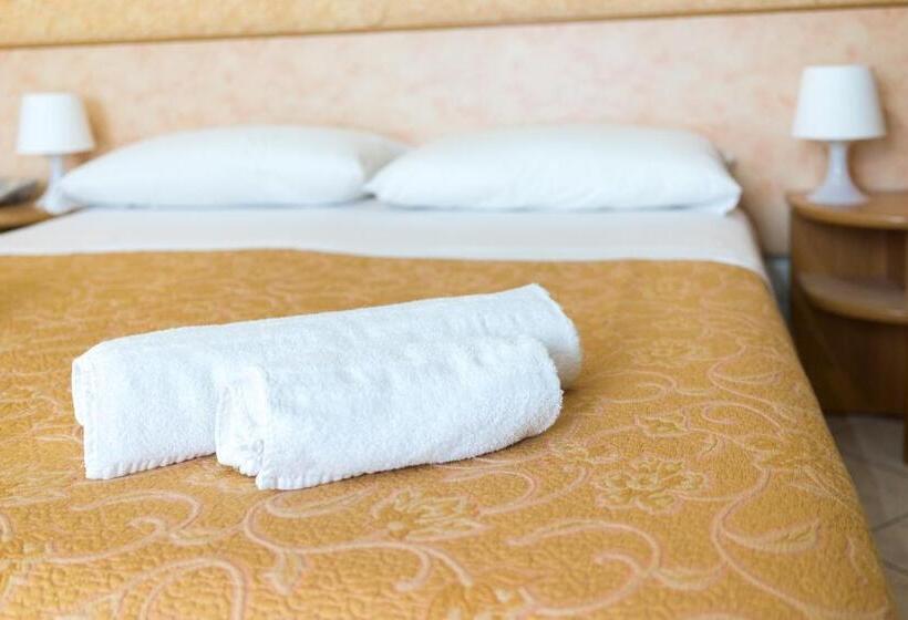 Regina Hotel E Ristorante