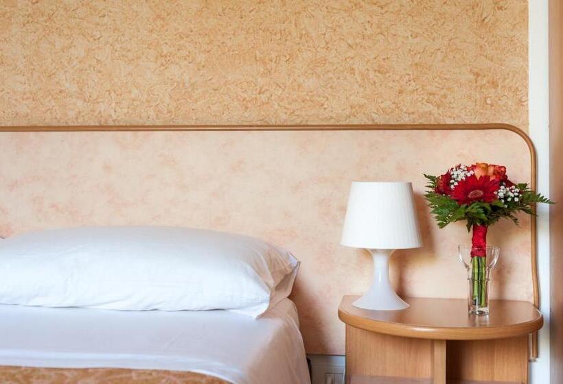 Regina Hotel E Ristorante