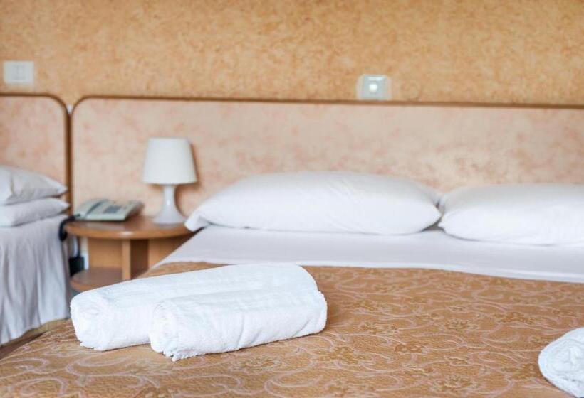 Regina Hotel E Ristorante