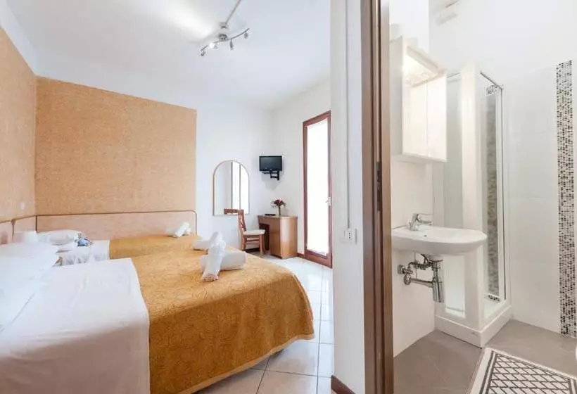 Regina Hotel E Ristorante